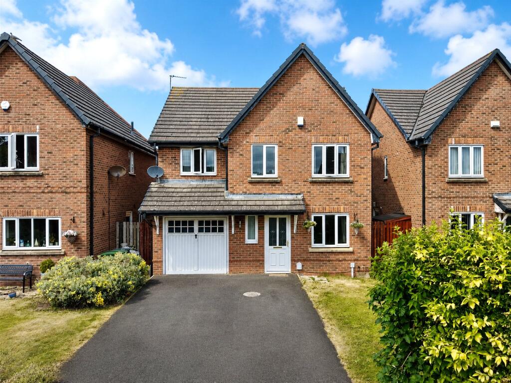 Main image of property: Cheltenham Crescent, Moreton, Wirral, Merseyside, CH46