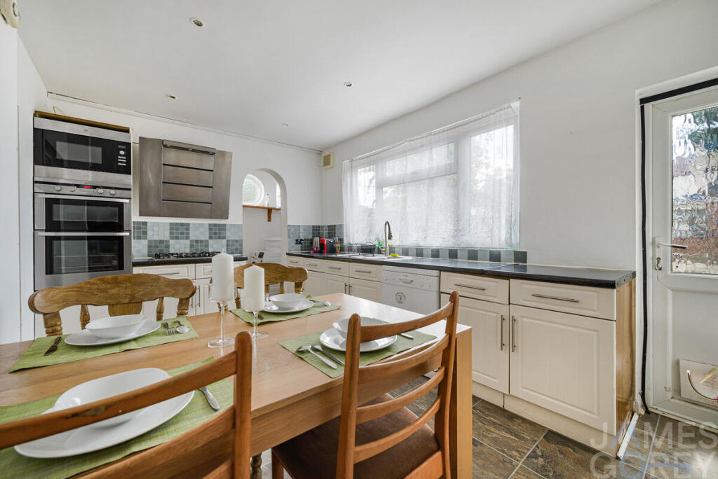 House in London - View 4
