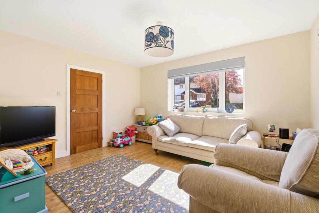 House in St Albans, St Julians - More