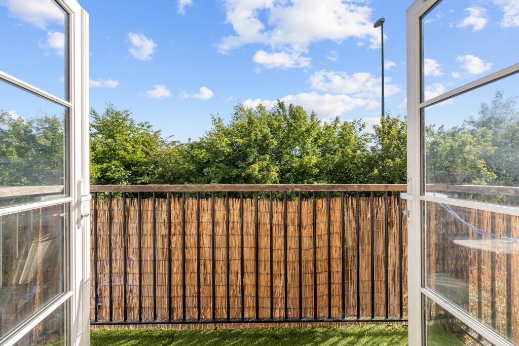 Churchill Way, Broadbridge Heath, RH12 - View 6