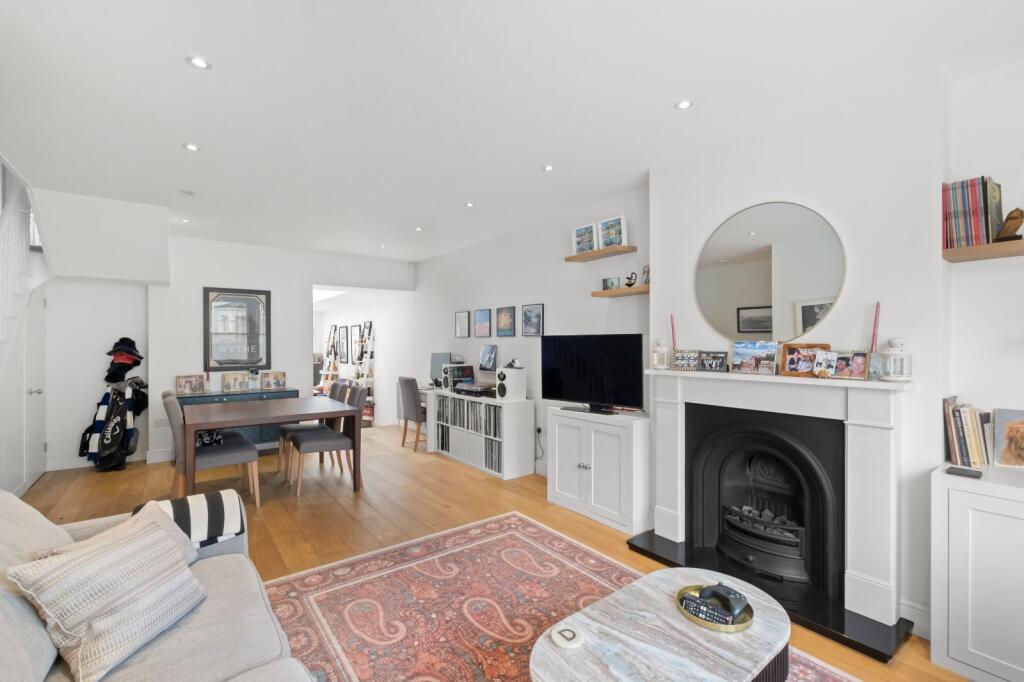 House in London - View 5