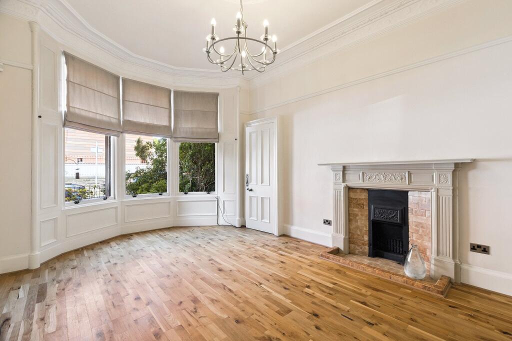 Apartment in Glasgow, Partickhill, Dowanhill - View 2