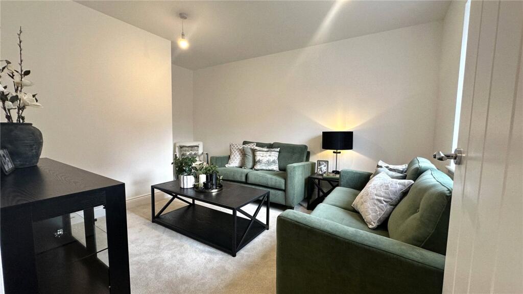 House in Ipswich - View 4