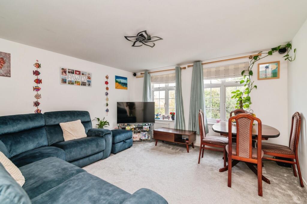 Main image of property: Corve Dale Walk, West Bridgford, Nottingham, Nottinghamshire, NG2
