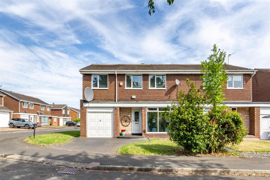 Main image of property: Beaminster Way, Newcastle Upon Tyne, NE3