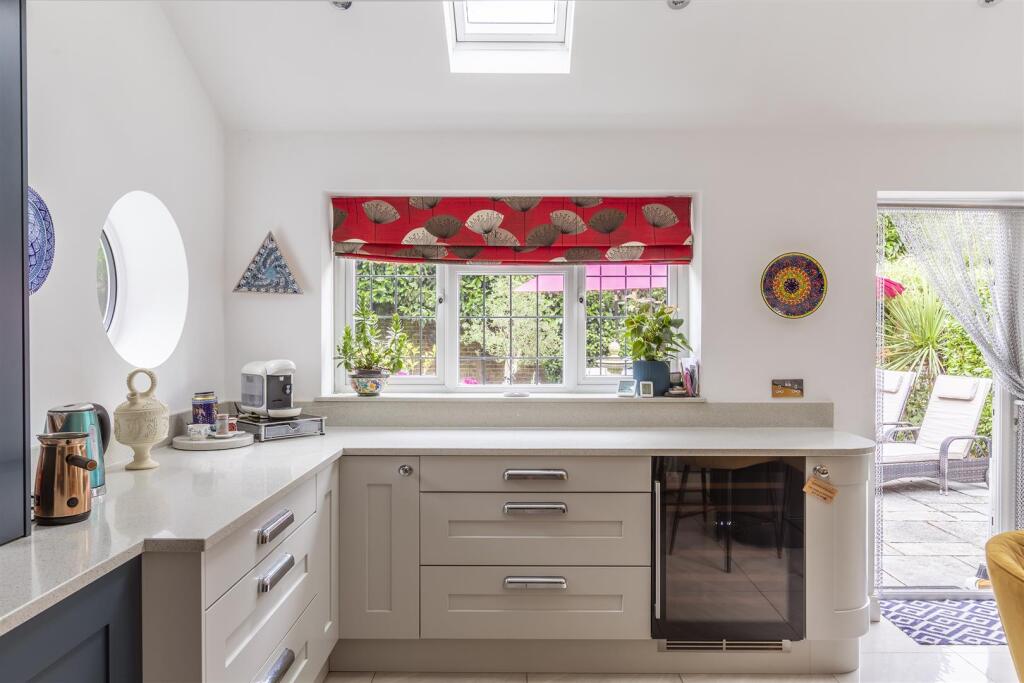 Ospringe Place, Faversham - More