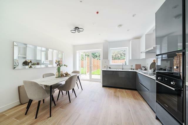 House in London, Finchley - View 3