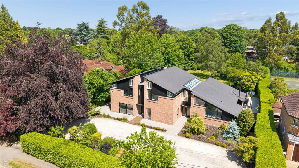 Main image of property: Hervines Road, Amersham, Buckinghamshire, HP6