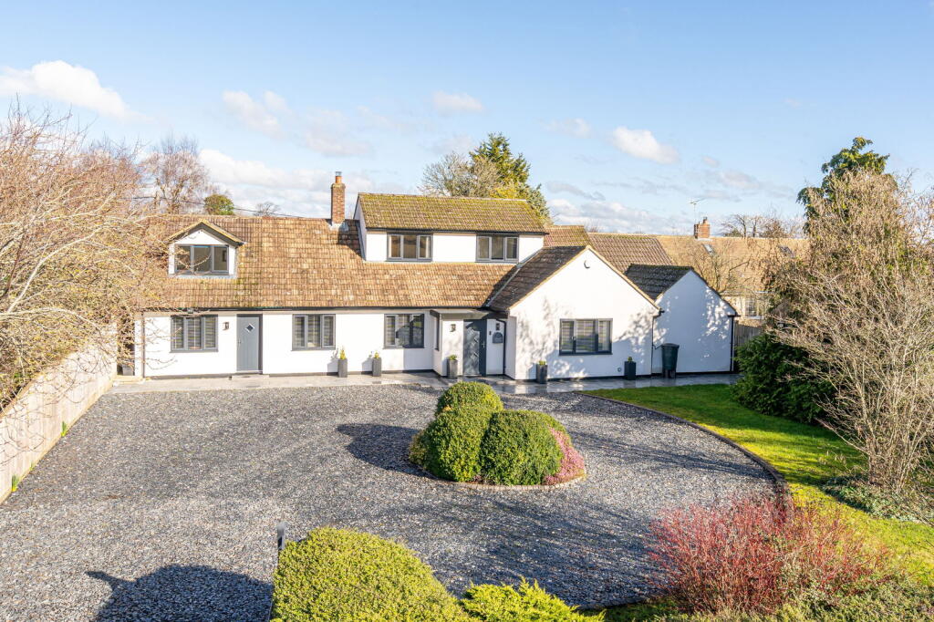 Main image of property: Kingway View, Corston