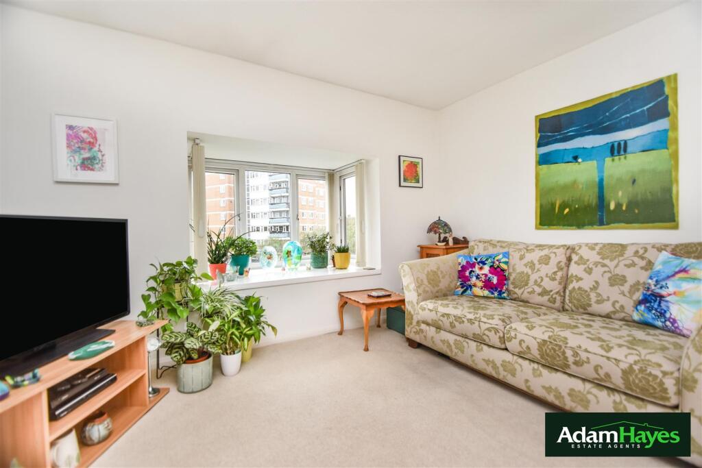Main image of property: New Ash Close, East Finchley, N2