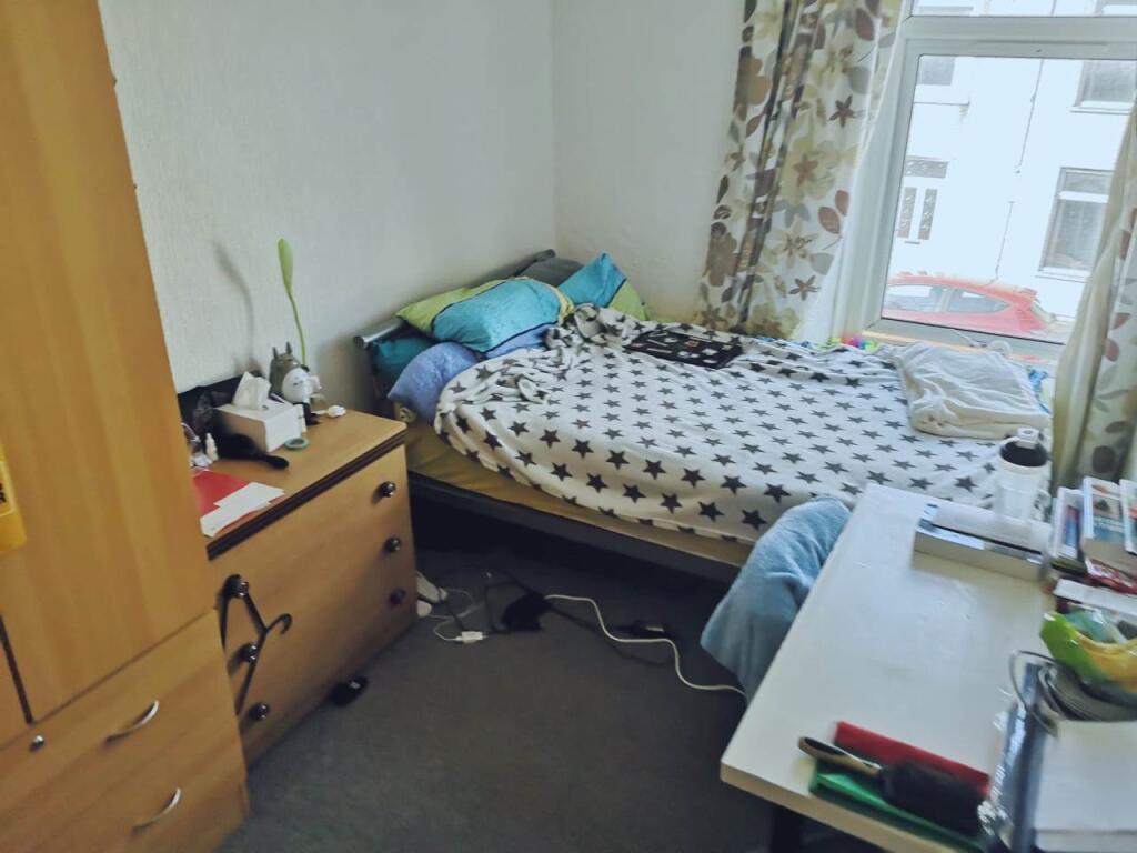 House in Cardiff - More