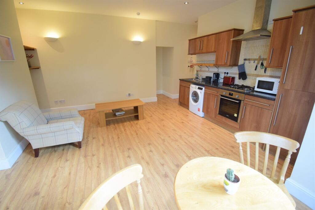 House in Cardiff, Roath - View 5