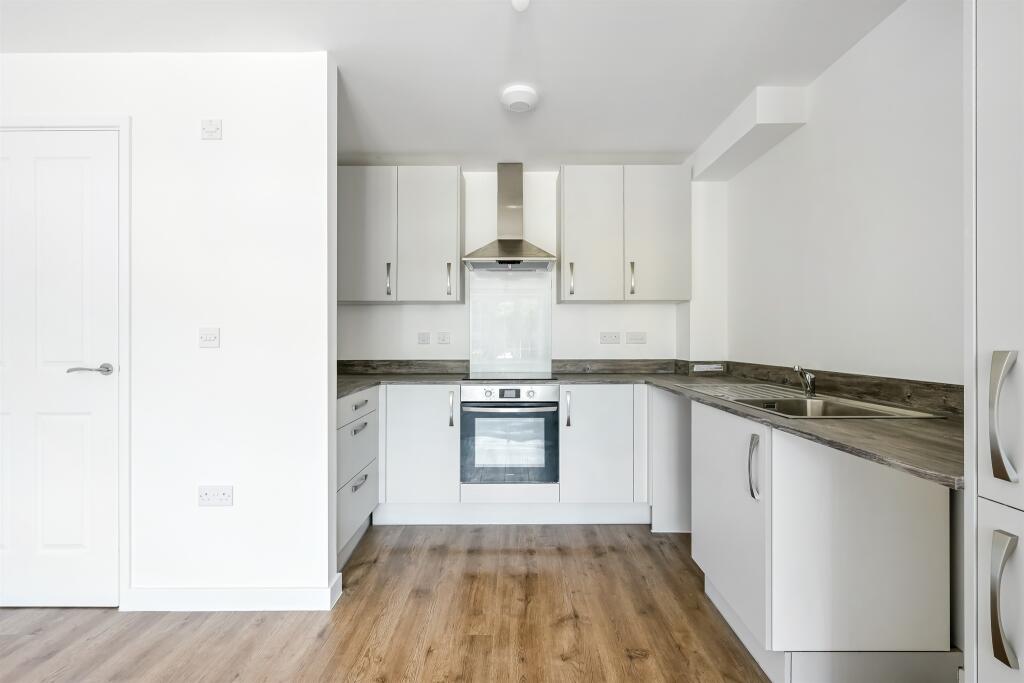Apartment in Brighton - View 4