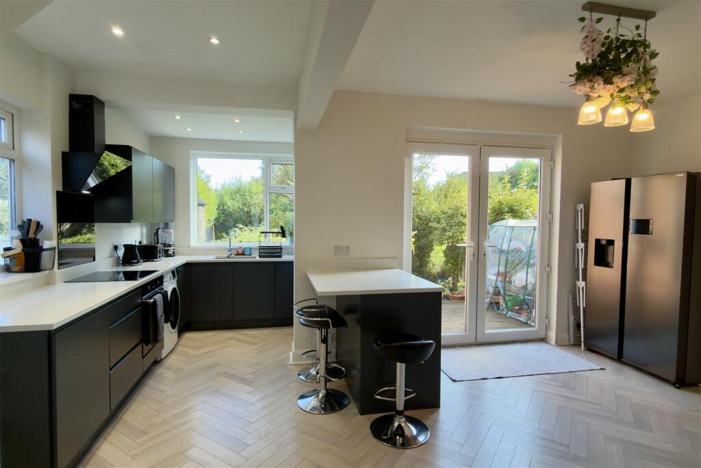 House in Darlington - More