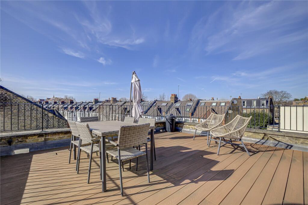 Apartment in London - View 2