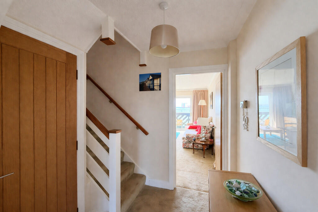 Shamrock Way, Hythe, Southampton photo 5