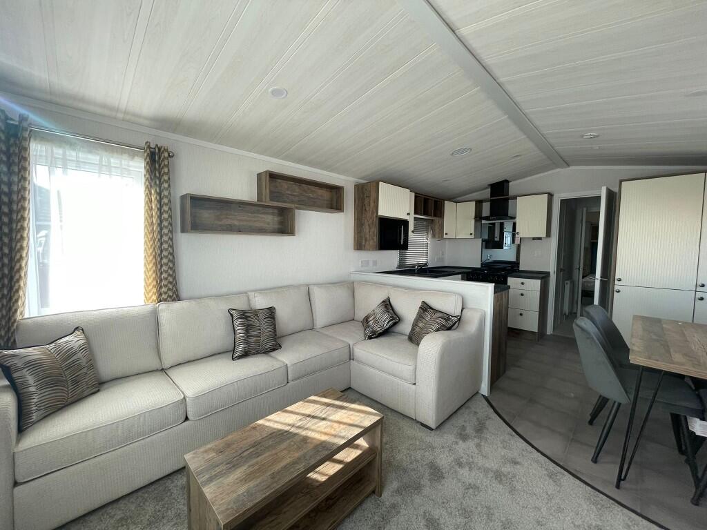 Main image of property: Avondale Park, SO21