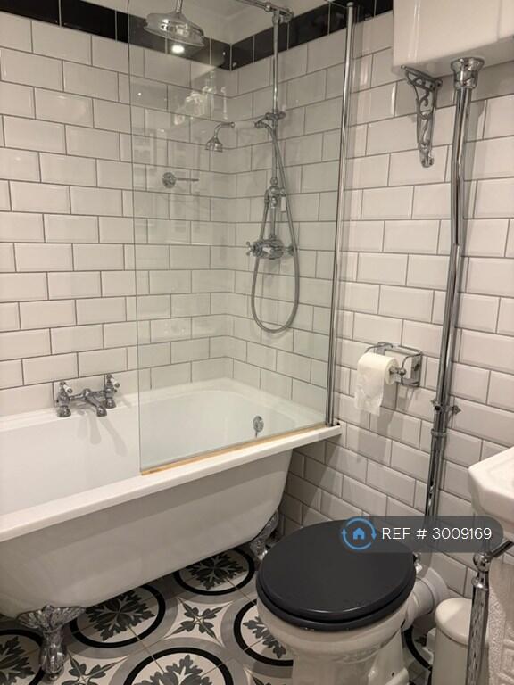 Apartment in London - View 3