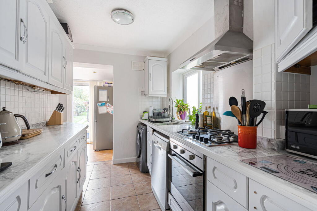 House in Guildford - View 5