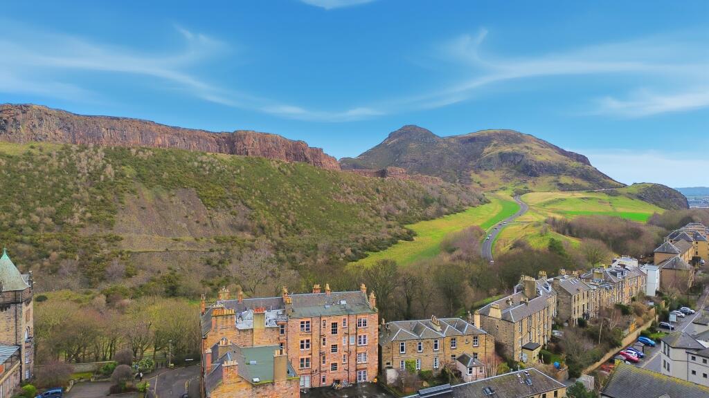 Main image of property: St Leonard's Bank, Edinburgh, EH8