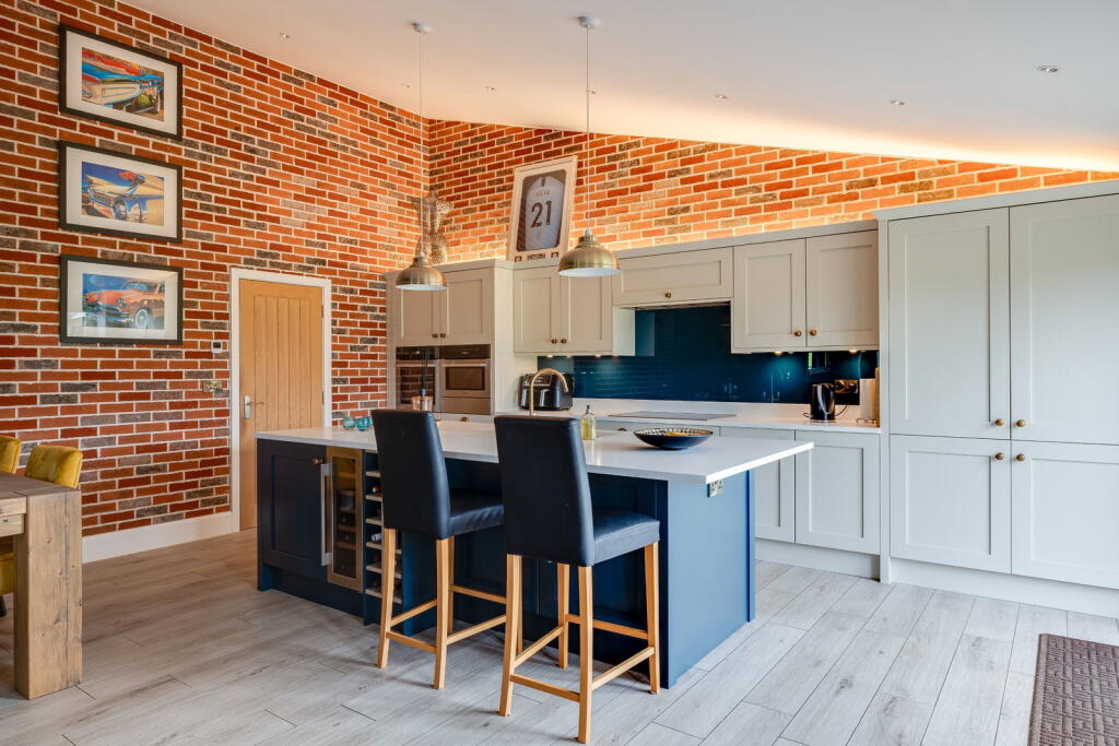 House in Crewe, Aston by Budworth - View 5