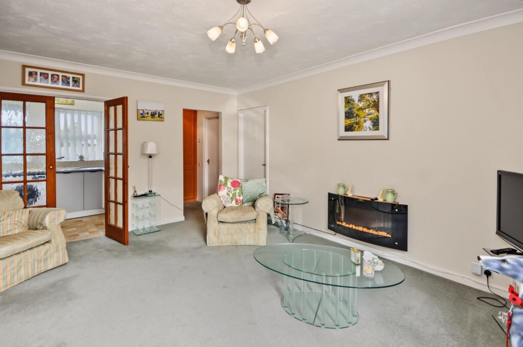 Apartment in Northampton - View 5