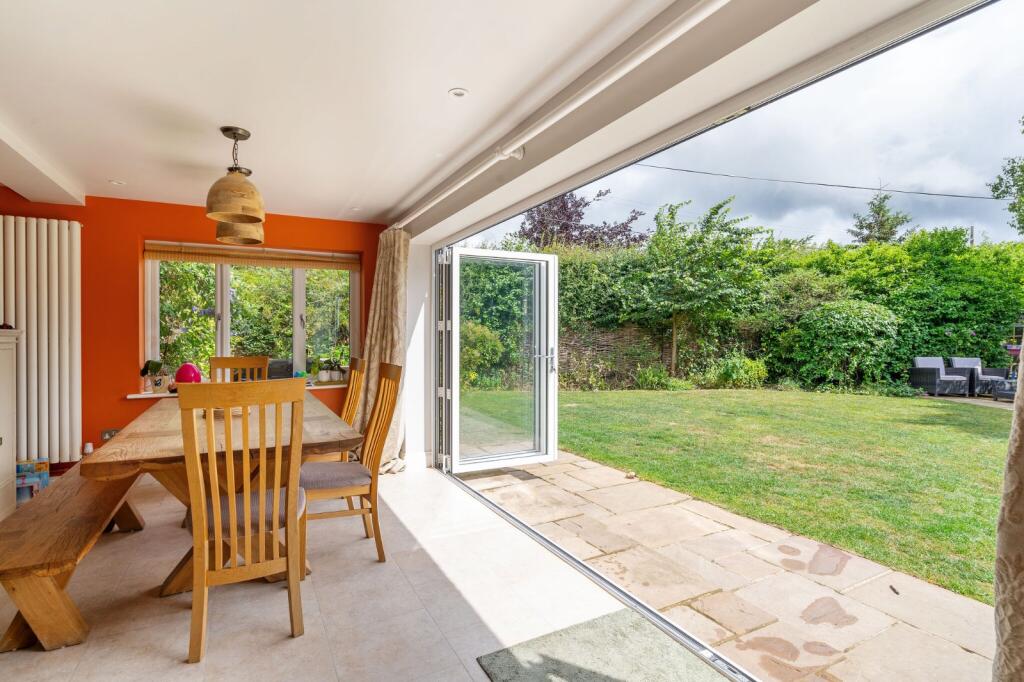 Bucklebury, Reading, Berkshire, RG7 photo 4