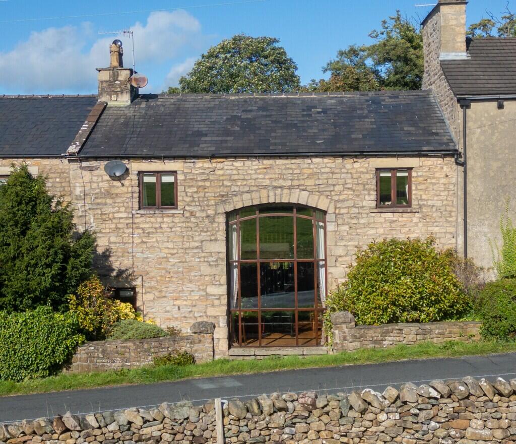 Main image of property: Middle Barn, Mount Wellington, Burton in Lonsdale, North Yorkshire, LA6 3NA