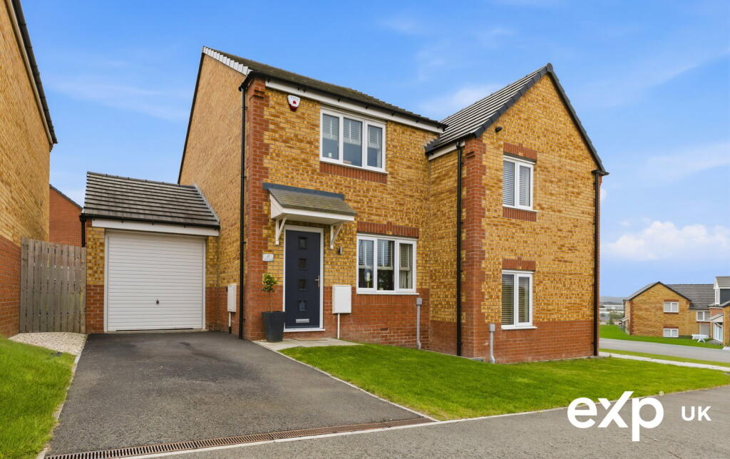 2-bed semi-detached on Danvers Avenue, Sutton in Ashfield, NG17 1LZ, £180,000