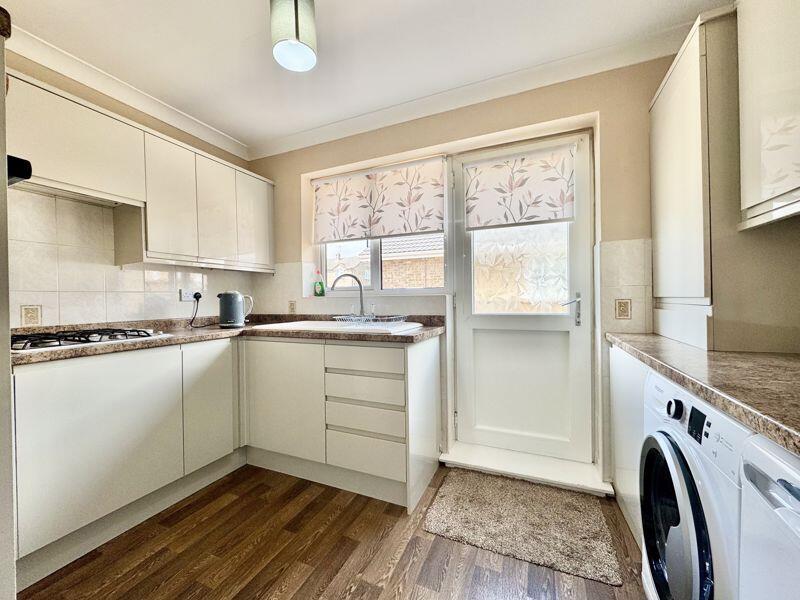 Orchard Close , Louth photo 4