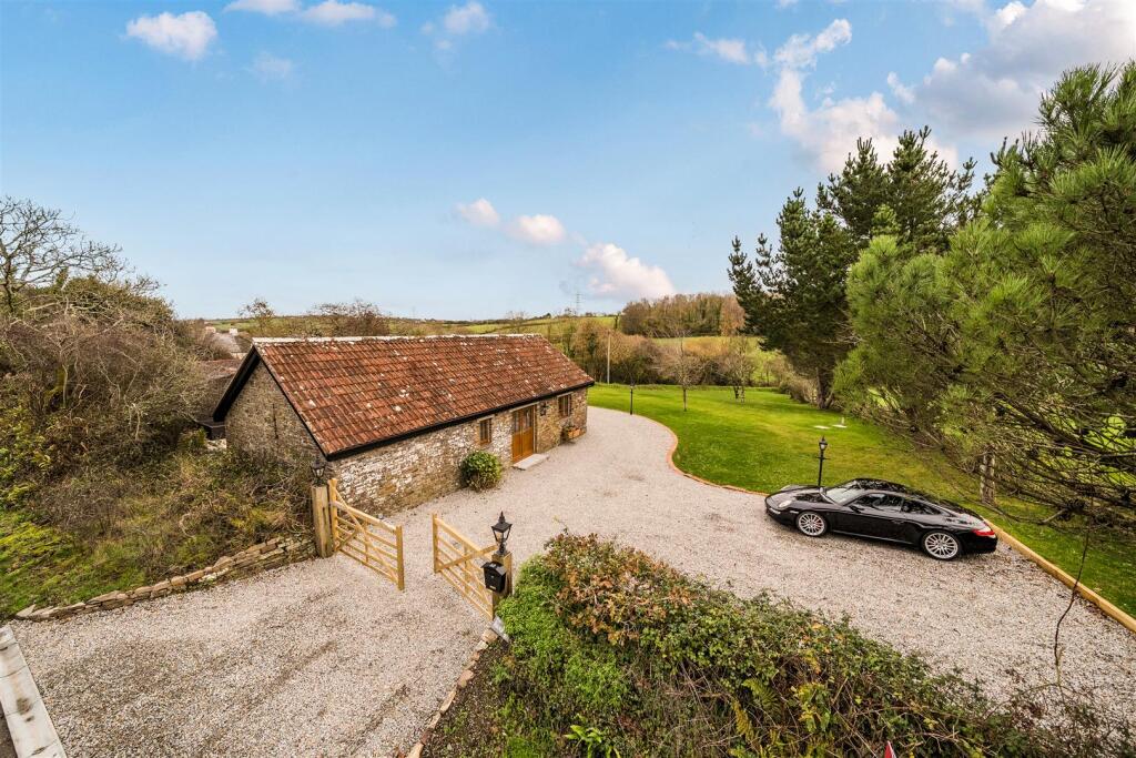 Main image of property: Bickleton, Nr Instow