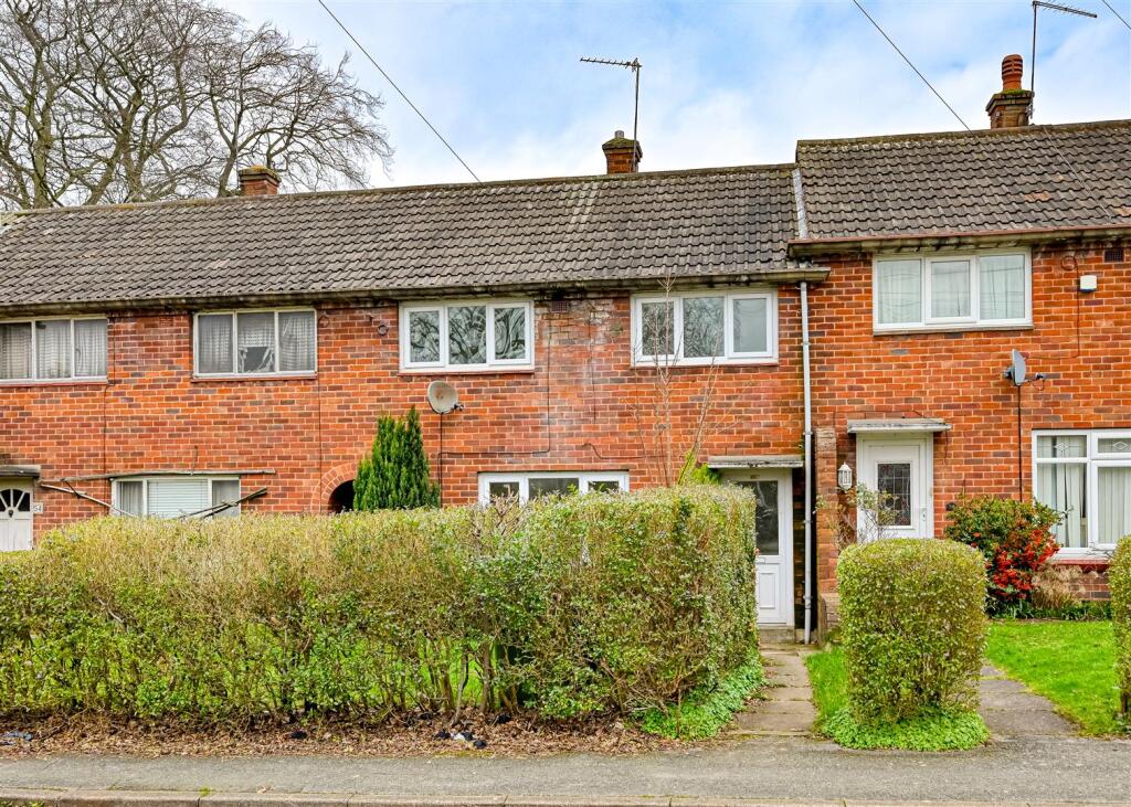 Main image of property: 52 Regina Crescent, Tettenhall Wood, Wolverhampton, WV6 8JG