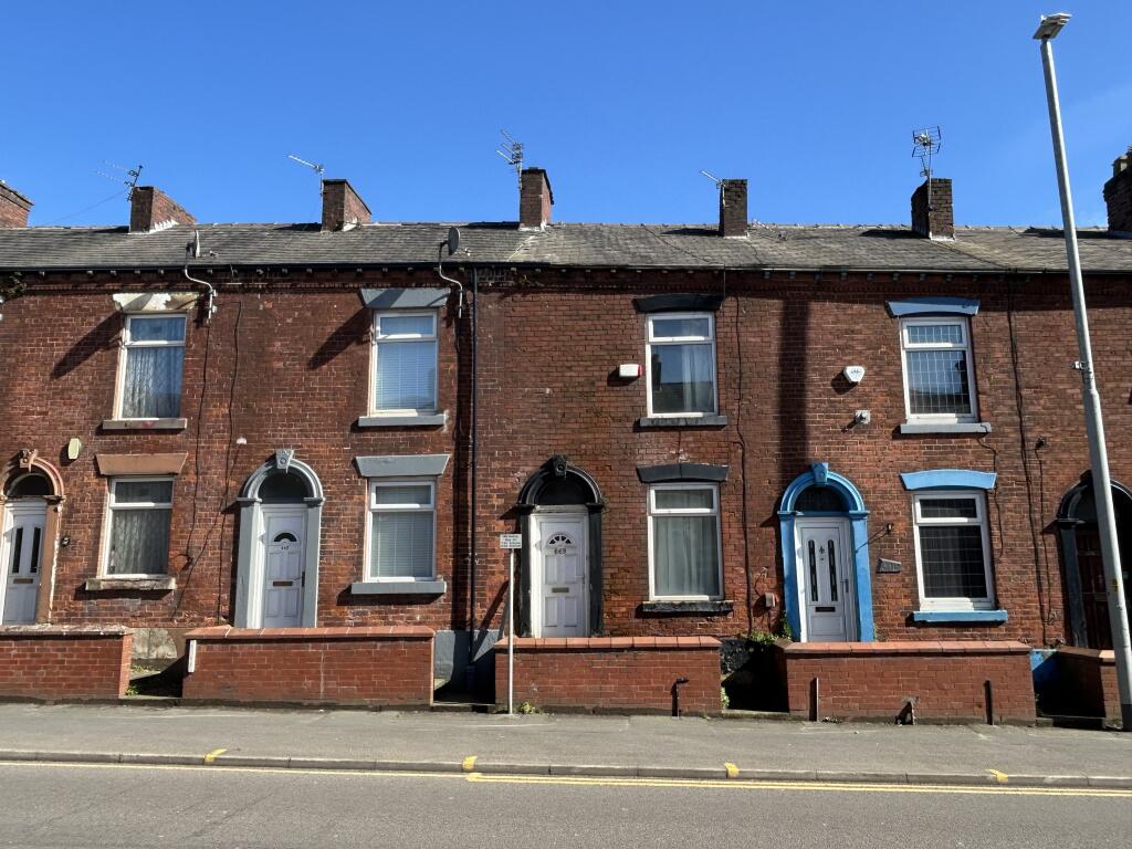 Main image of property: 669 Ashton Road, Oldham, Lancashire OL8 2RA