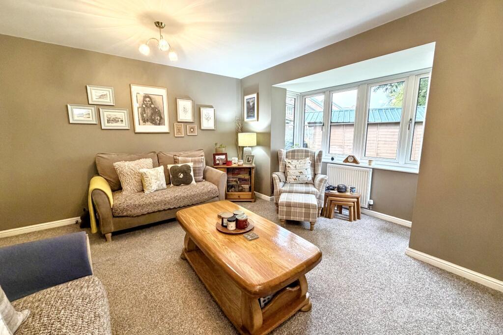 House in Nuneaton and Bedworth, Galley Common - View 4