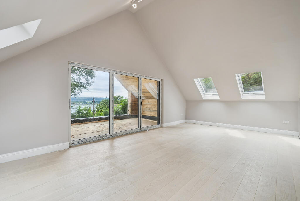 House in Glasgow, Argyll and Bute - More
