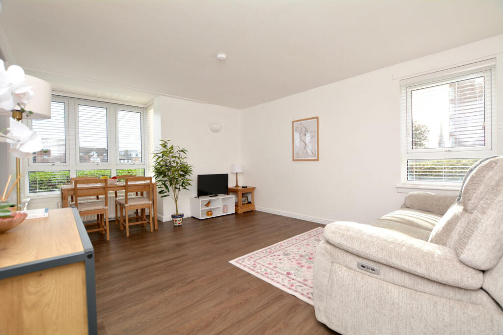 2 Buchan Court, Ayr, KA7 1HB photo 3