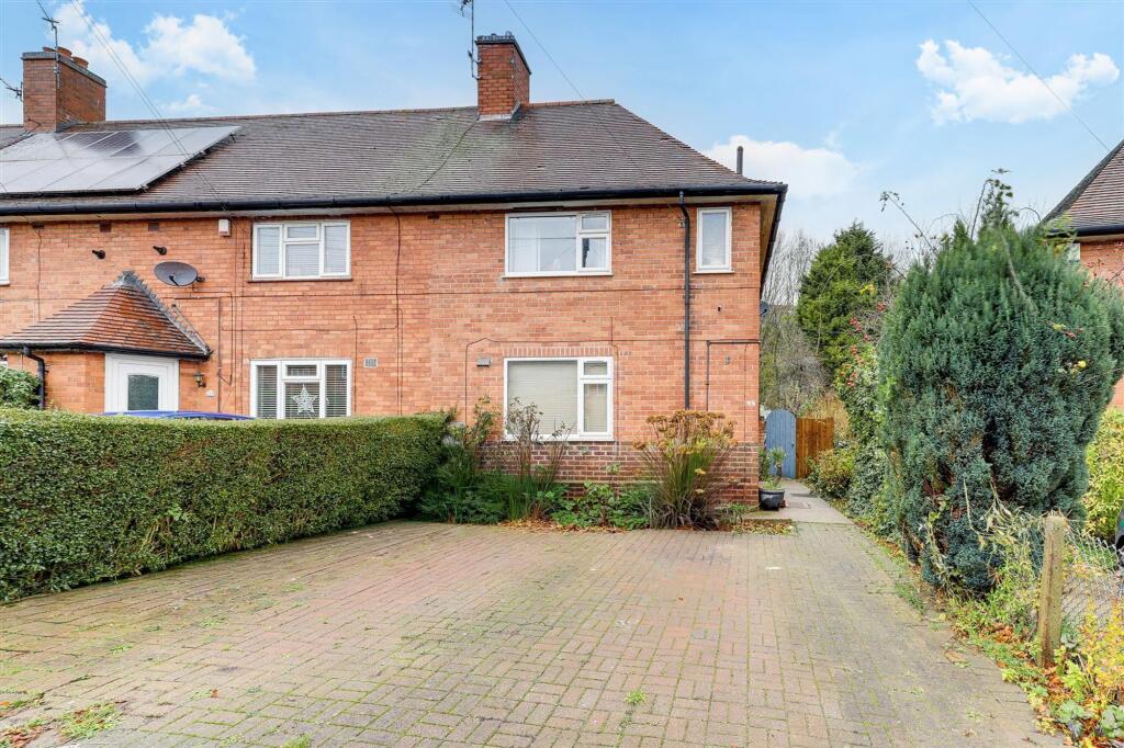 3-bed semi-detached on Skipton Circus, Nottingham, NG3, £200,000