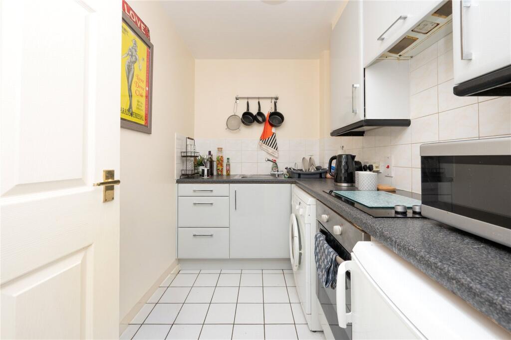 Additional image 4 of St James Court, Park View Close, St. Albans, Hertfordshire