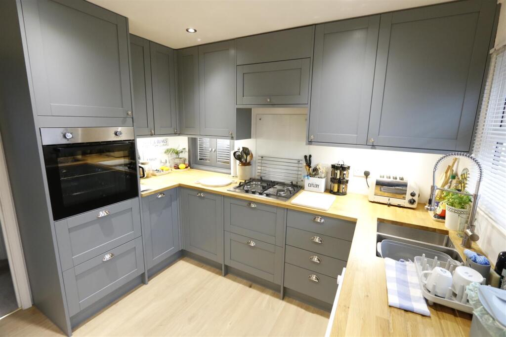 New Road, Clifton, Shefford - View 2
