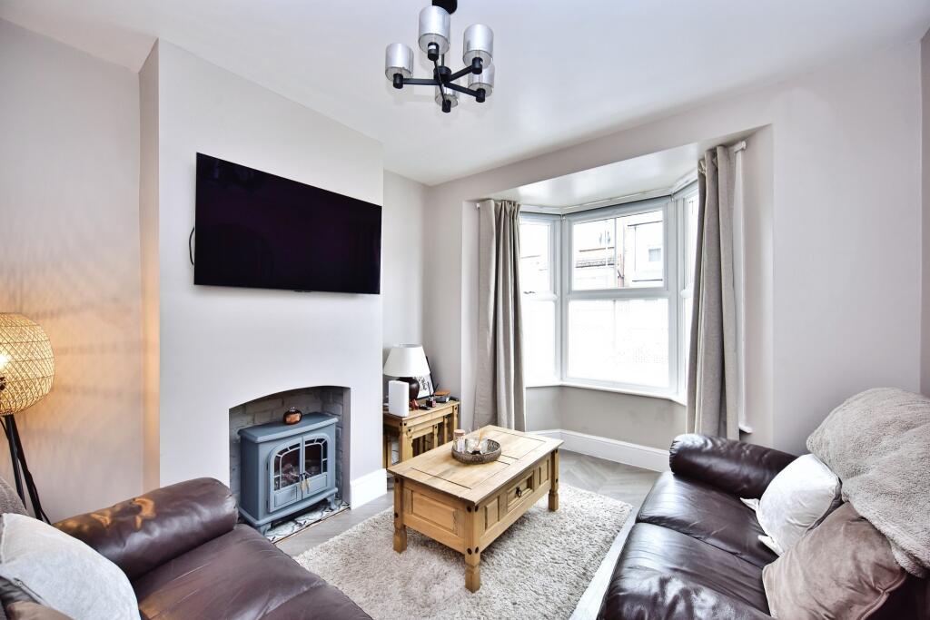 House in Gillingham, Twydall - View 5