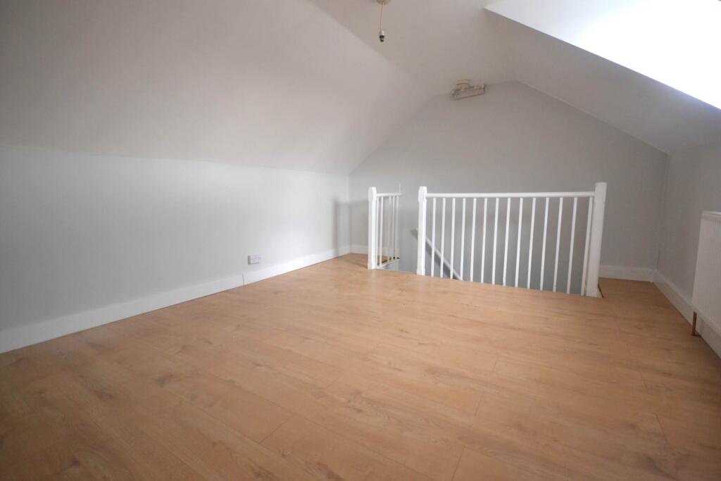House in Reading - View 4