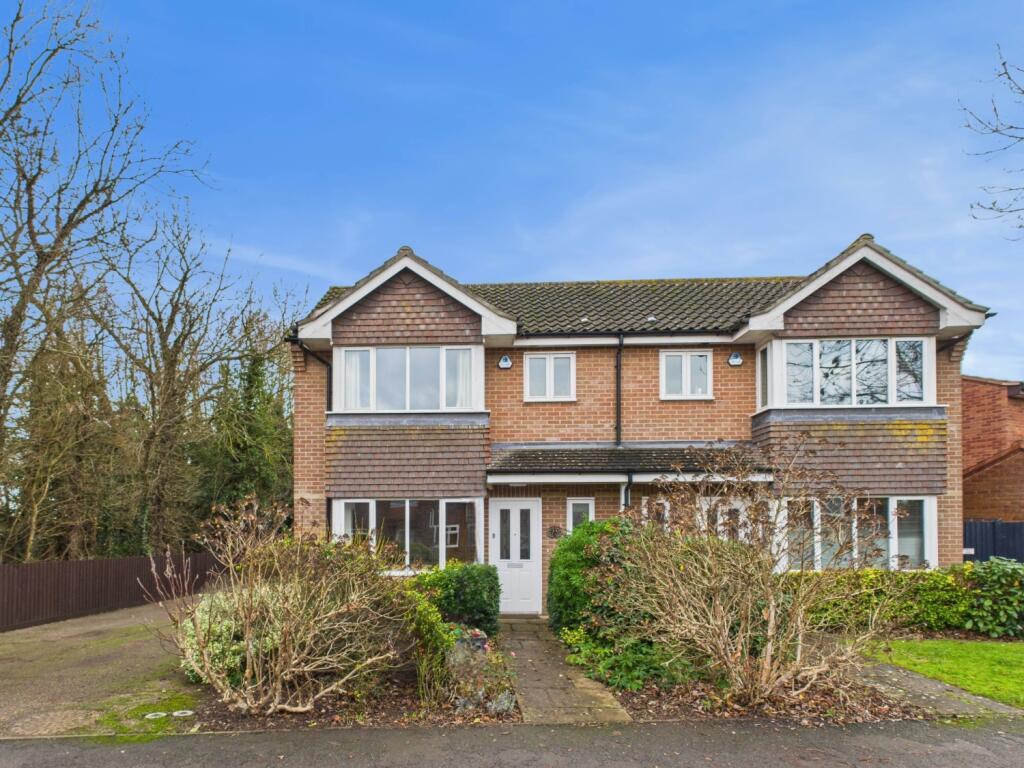 Main image of property: Limes Road, Hardwick, Cambridge, Cambridgeshire, CB23
