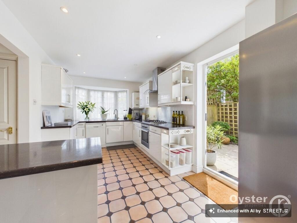 House in London - View 3