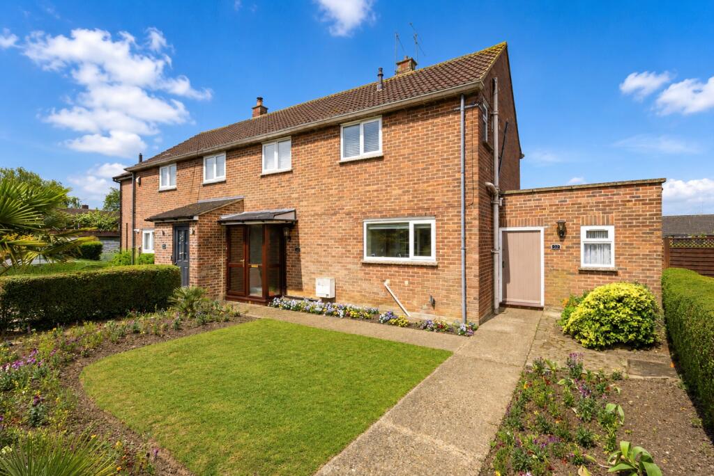 Main image of property: Meadway, Colney Heath, St. Albans, Hertfordshire, AL4