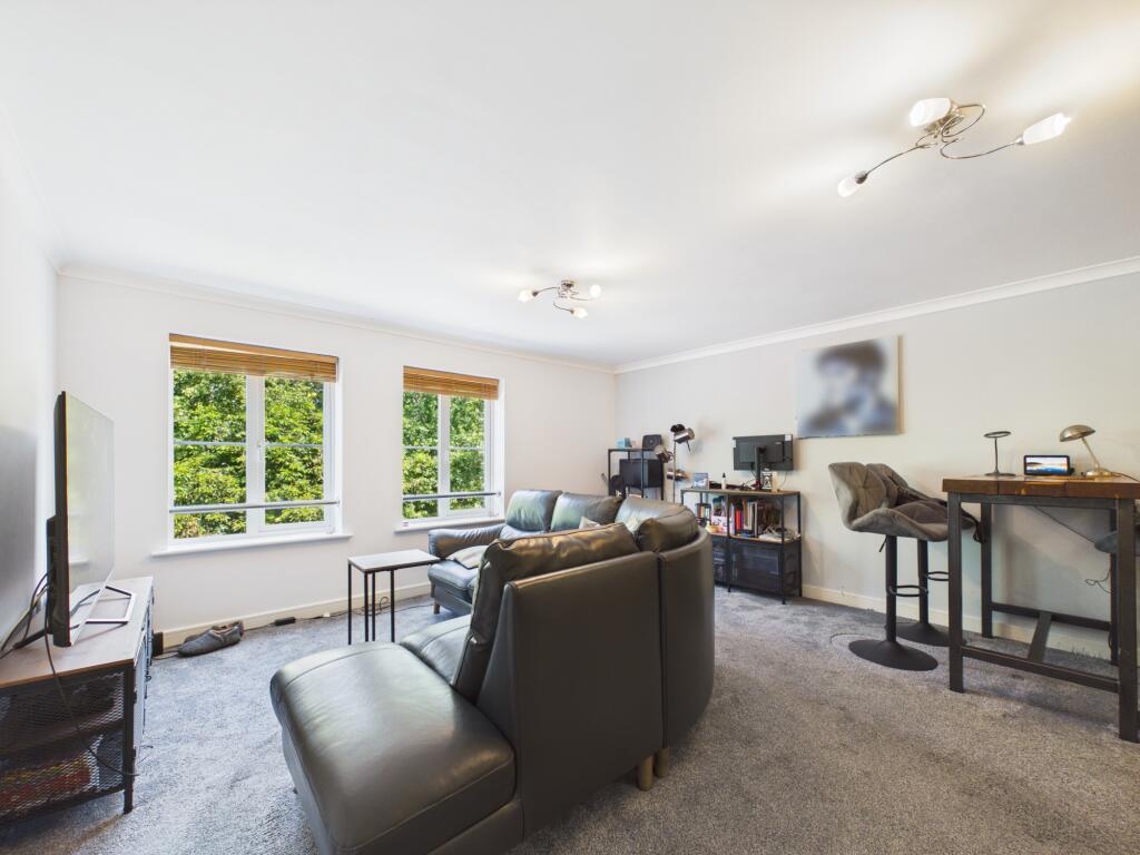 Duesbury Place, Mickleover photo 4