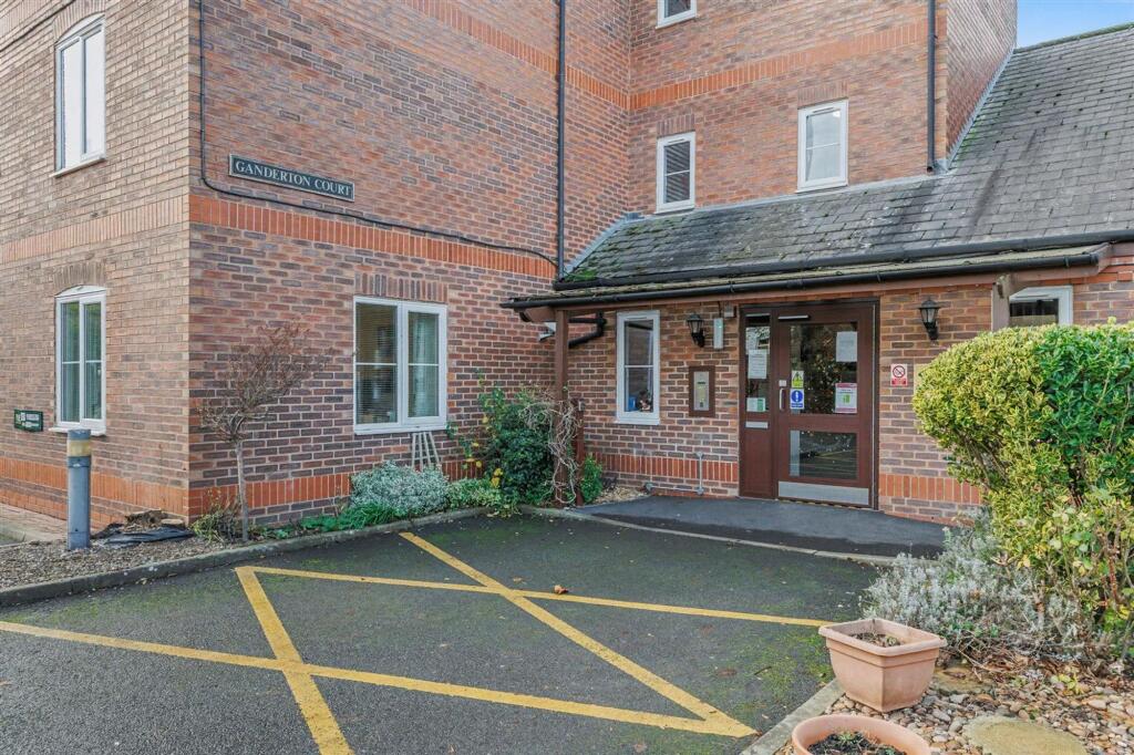 Ganderton Court, Pershore, WR10 photo 2