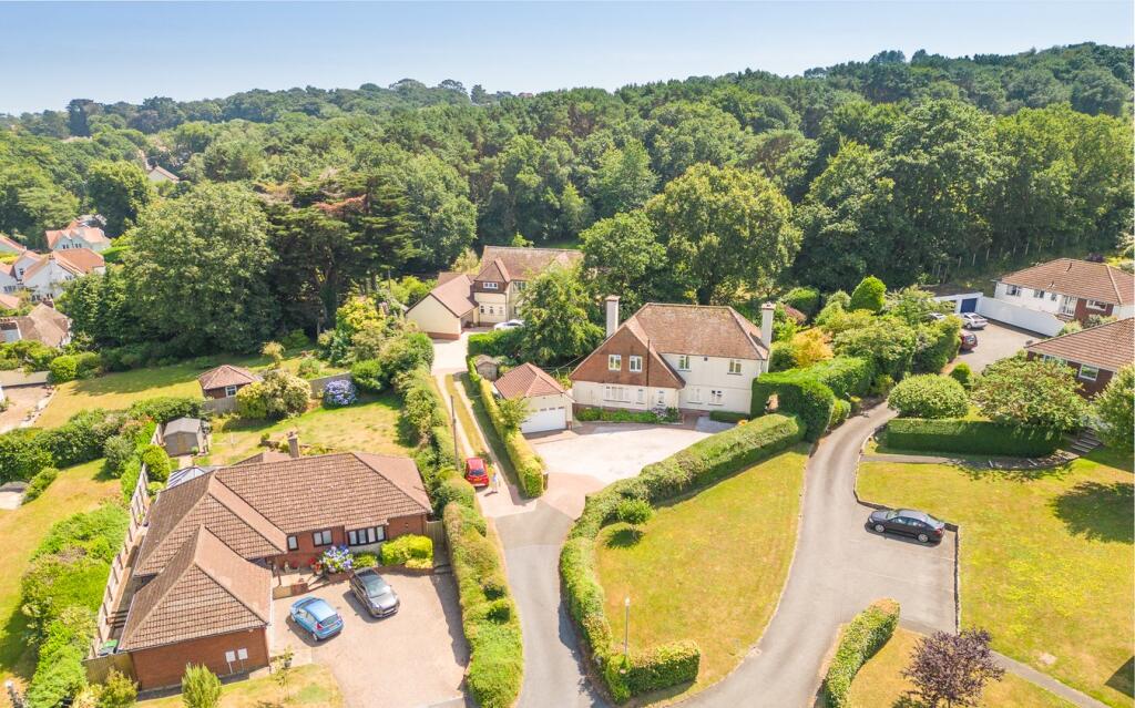Moorlands Road, Budleigh Salterton, EX9 photo 2