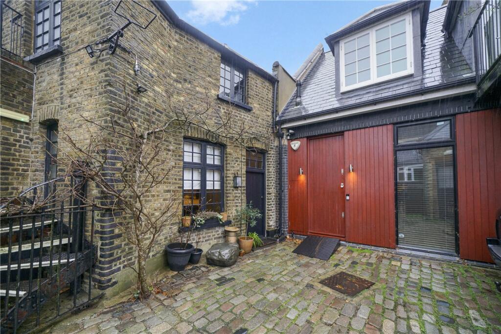 Main image of property: Highgate High Street, London, United Kingdom, N6