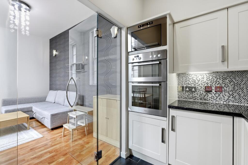 Apartment in Glasgow - More