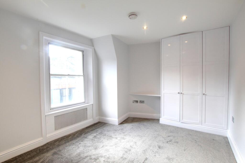 Apartment in London, West Smithfield, City of London - View 2